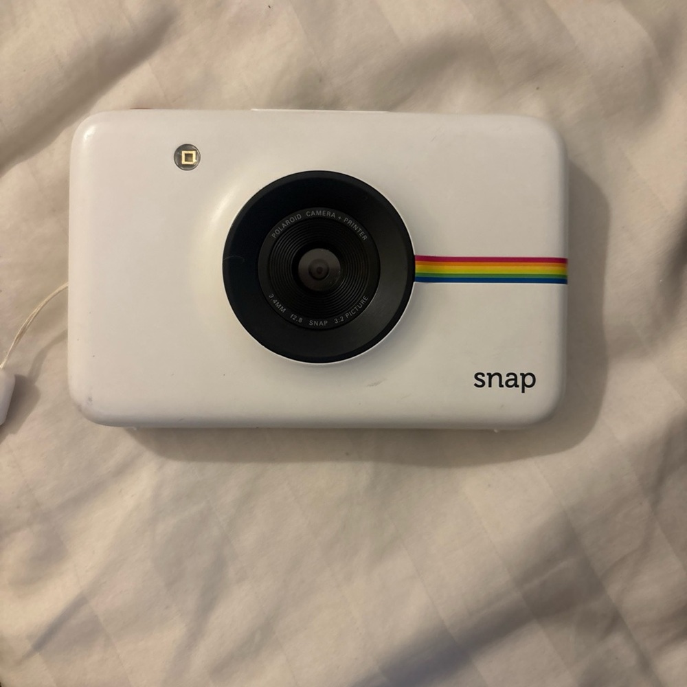 Polaroid Snap Instant Camera White